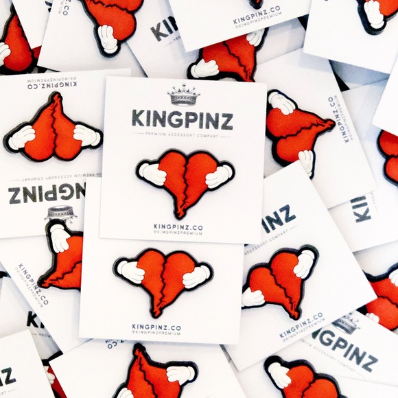 808s & Heartbreak 3D Lapel Pin - Picture 3 of 3